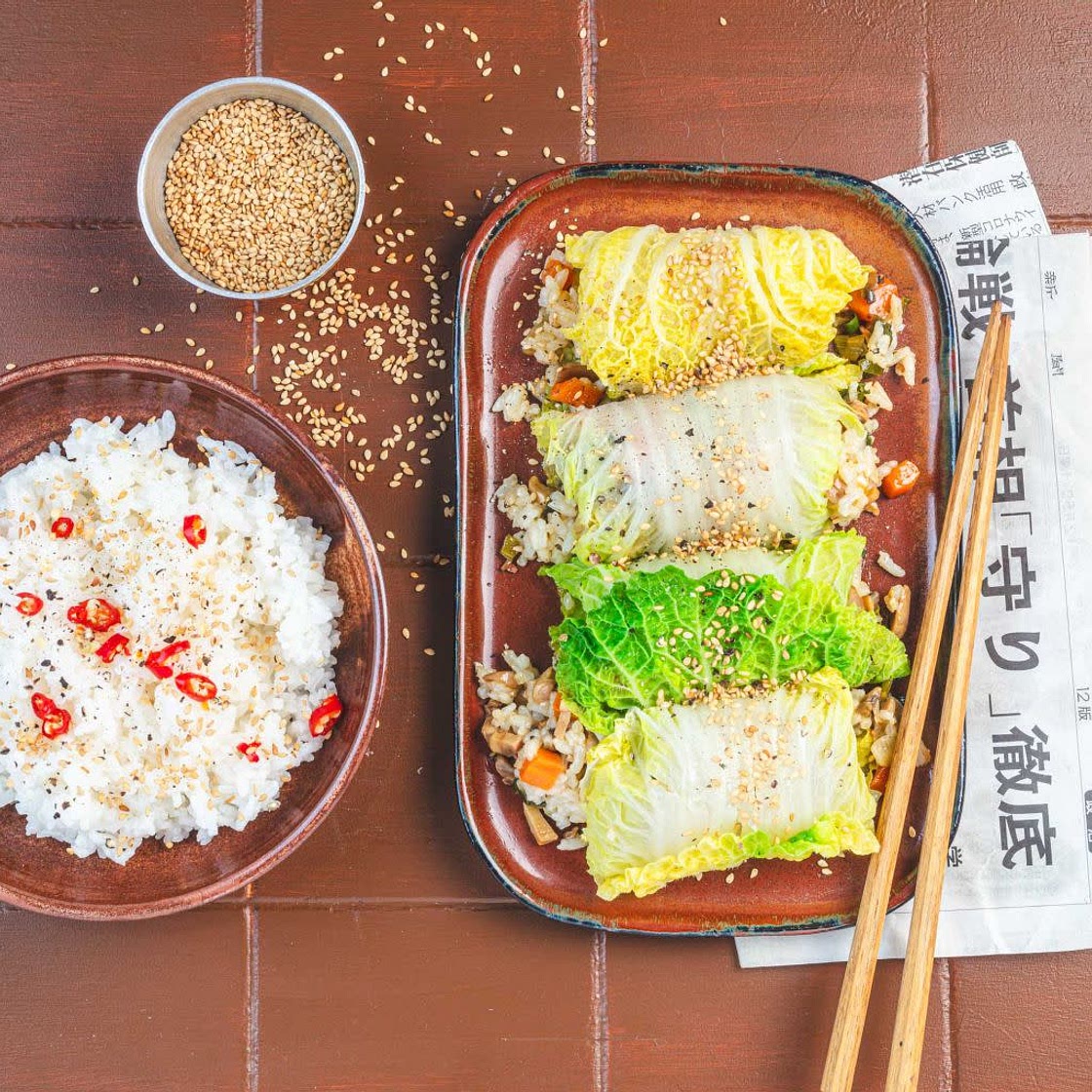 Rouleaux de chou chinois et riz pimenté