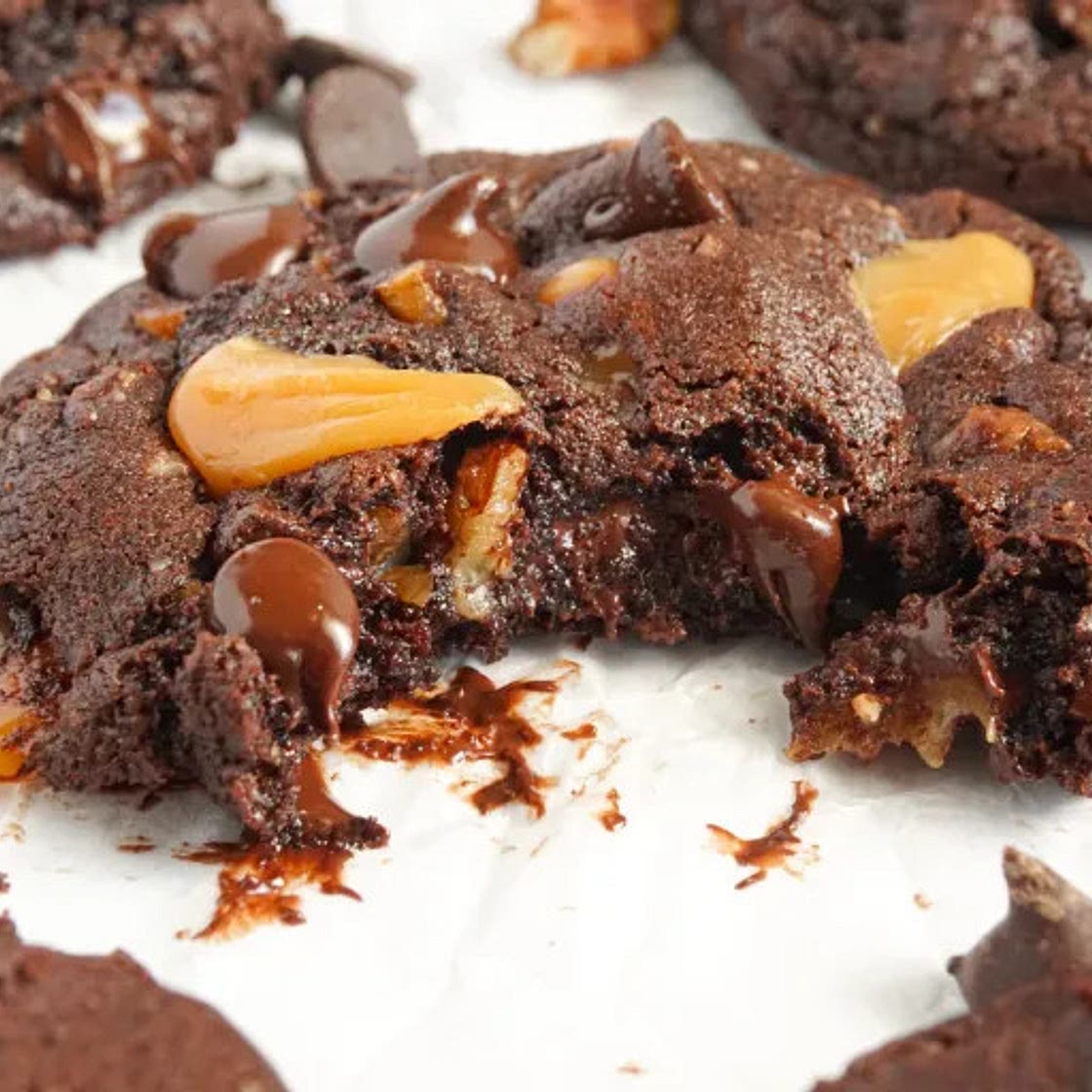 Chocolate Turtle Cookies