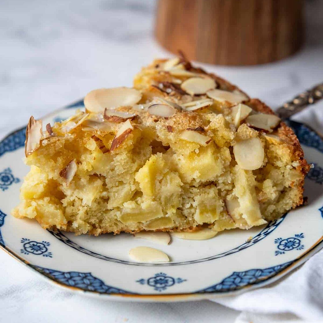 Moist, Fluffy Almond Flour Apple Cake (Gluten-Free)
