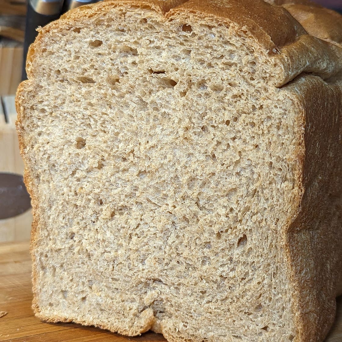 MorBo's Fluffy& Soft 50/50 Bread Machine Bread