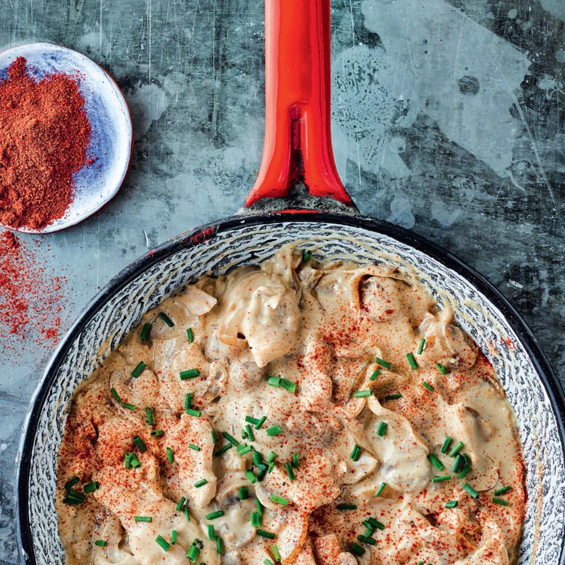 Creamy Garlic Chicken 260 calories 