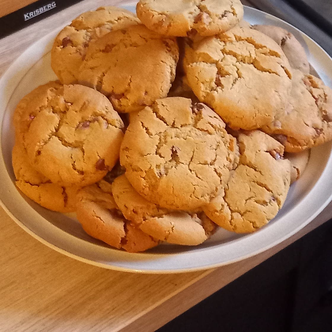 Fudge and choc chip cookies