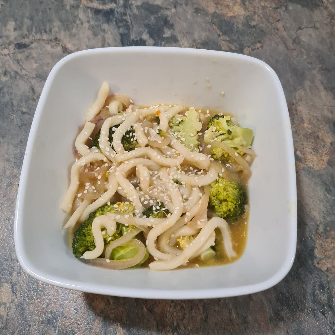 THAI-STYLE RED CURRY NOODLES