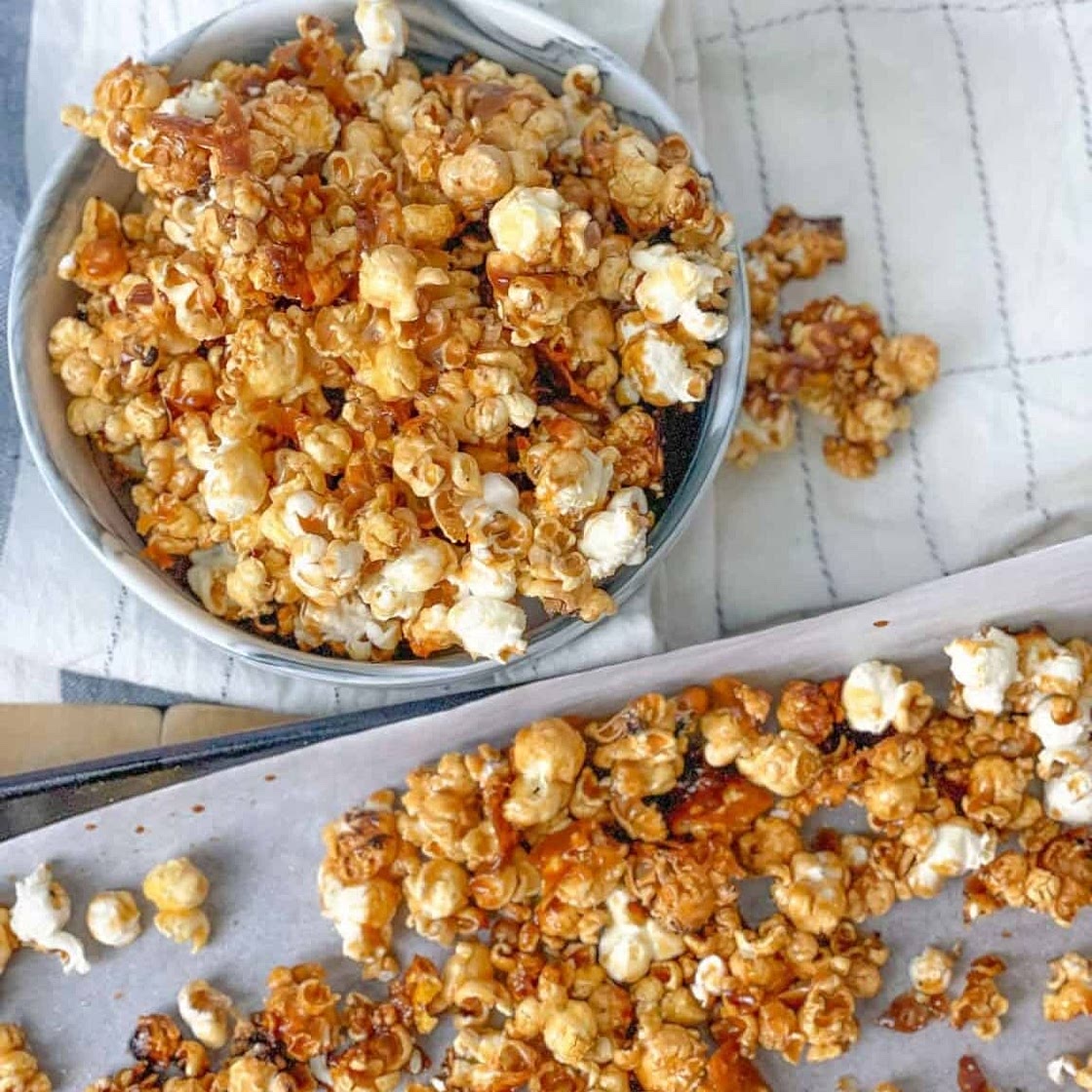 Easy Homemade Caramel Popcorn