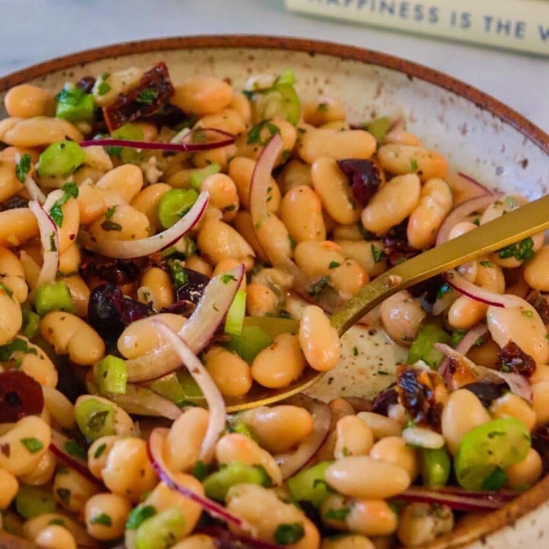 10 Min. Mediterranean White Bean Salad 