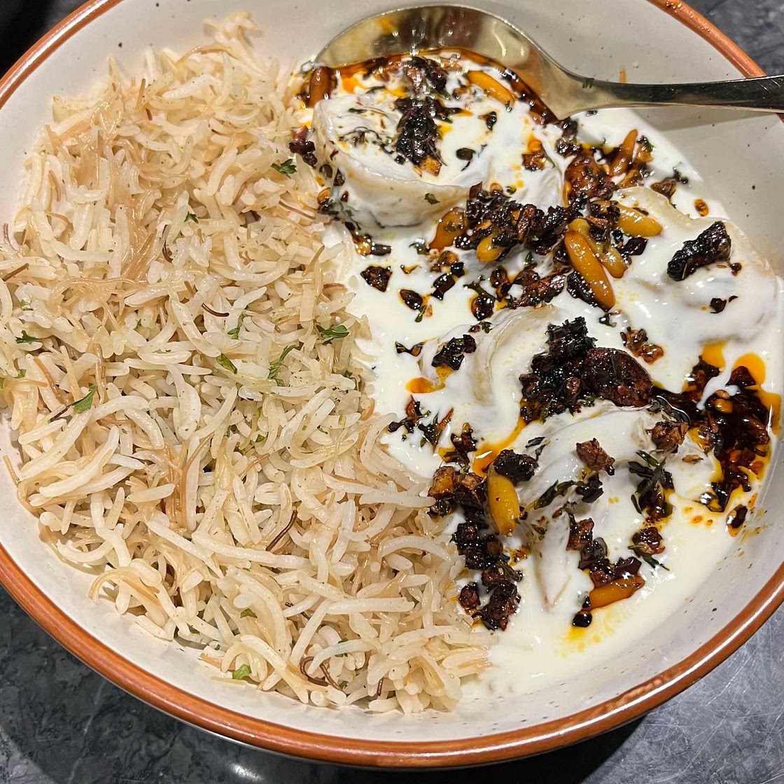 Shish Barak with Vermicelli Rice 