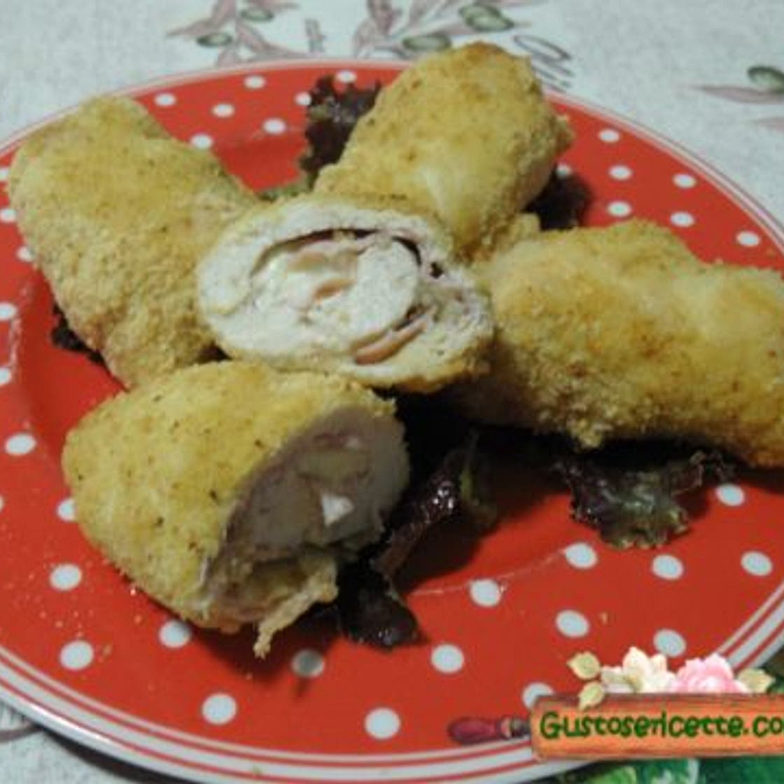 Involtini di tacchino in friggitrice ad aria con prosciutto cotto e primo sale - Gustose ricette di cucina