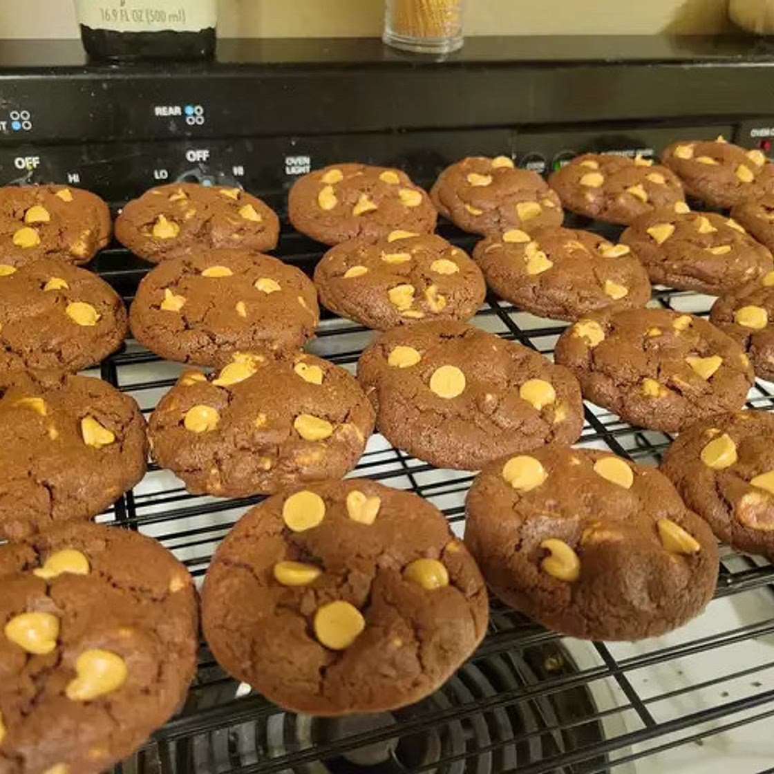 Peanut Butter Chocolate Chip Cookies