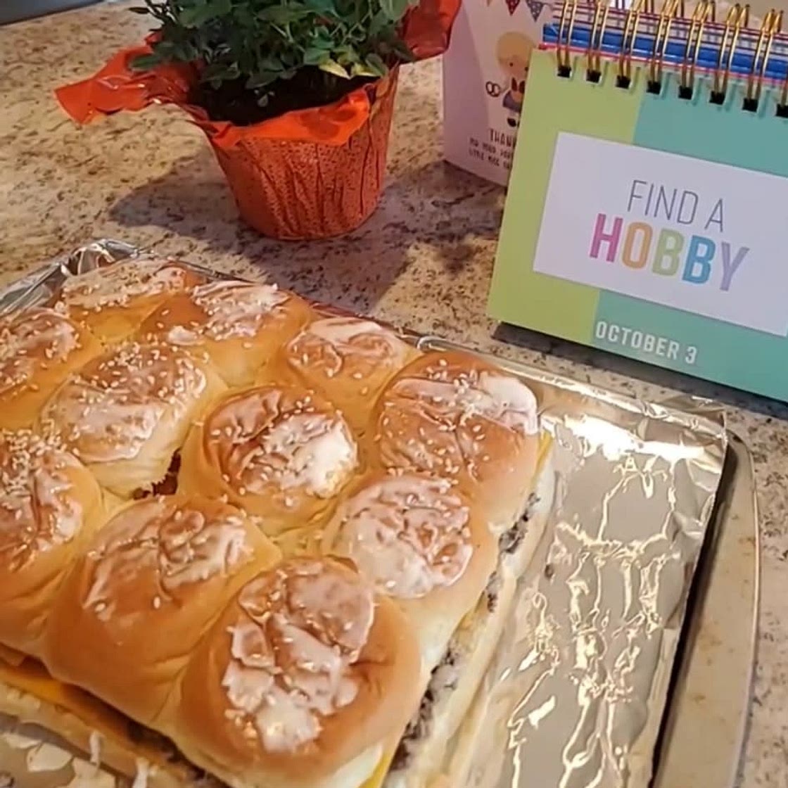 Cheeseburger Sliders (Easy, 30-min Recipe)