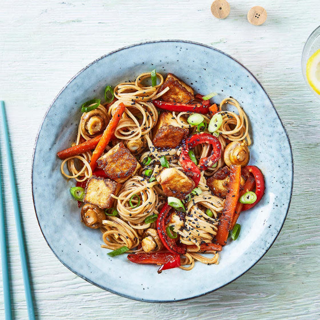 Ginger Tofu & Mushroom Yakisoba Noodles