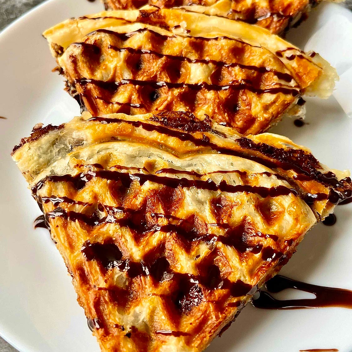 3 Ingredient Banana Fudge Waffles 