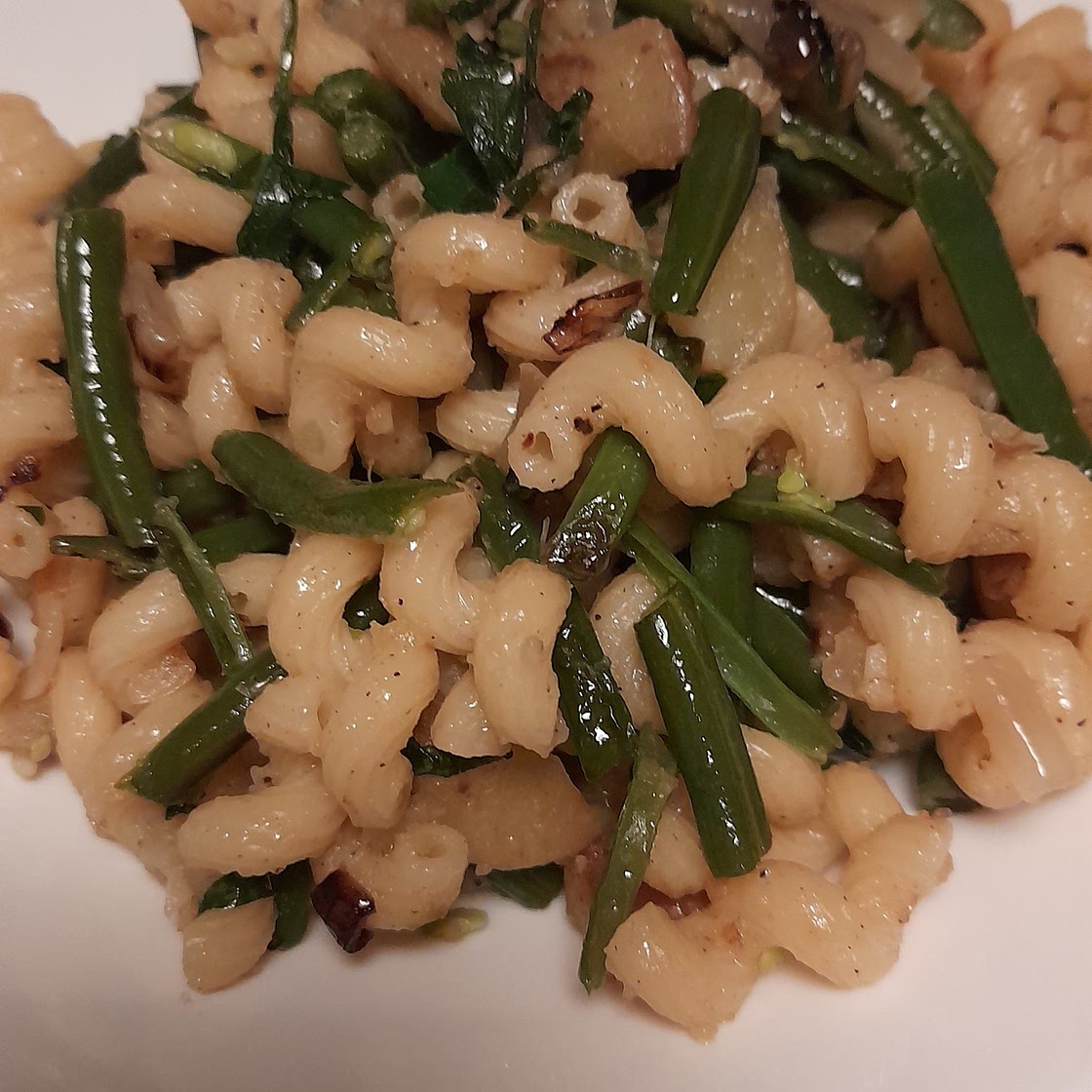 Pasta with green beans and potatoes