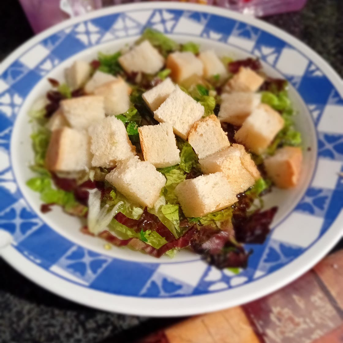 ensalada de lechuga con caldo