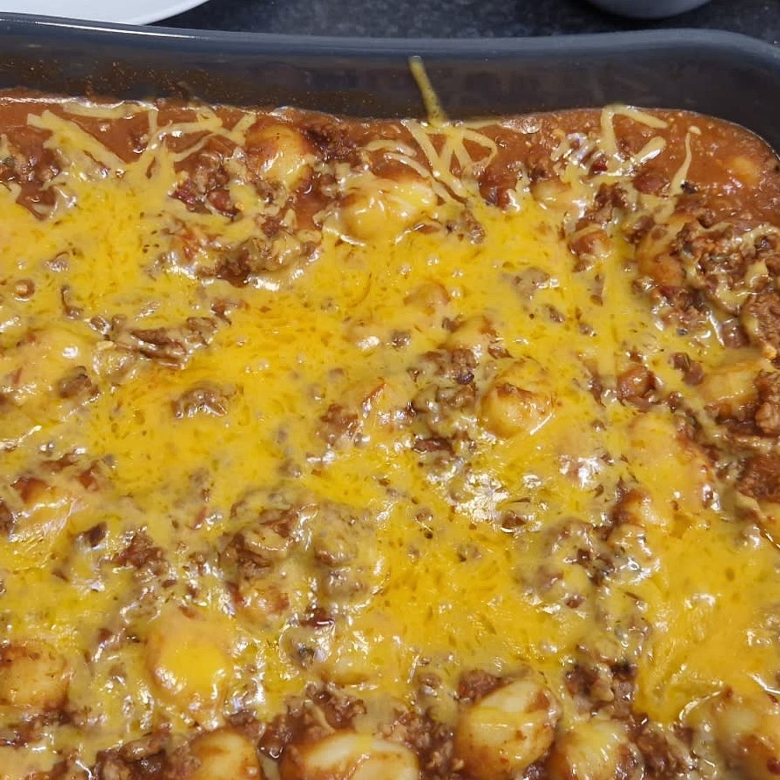 Cheesy Bolognese Gnocchi Bake