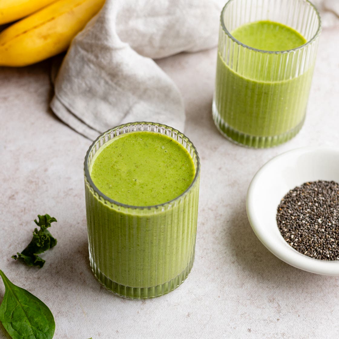 Quick & Healthy Kale Spinach Smoothie