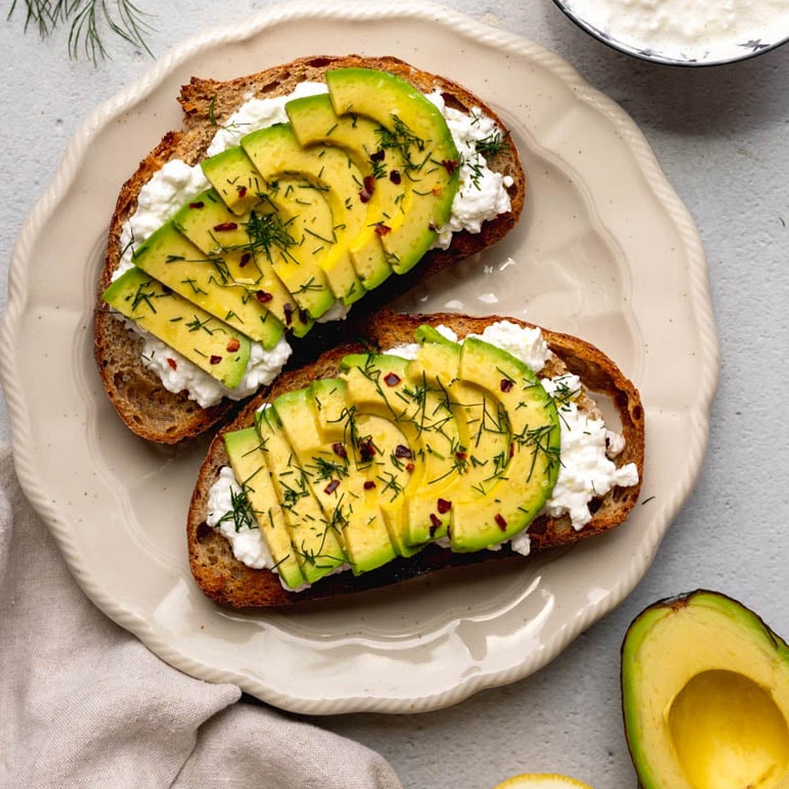 5-Minute Protein-Packed Cottage Cheese Avocado Toast