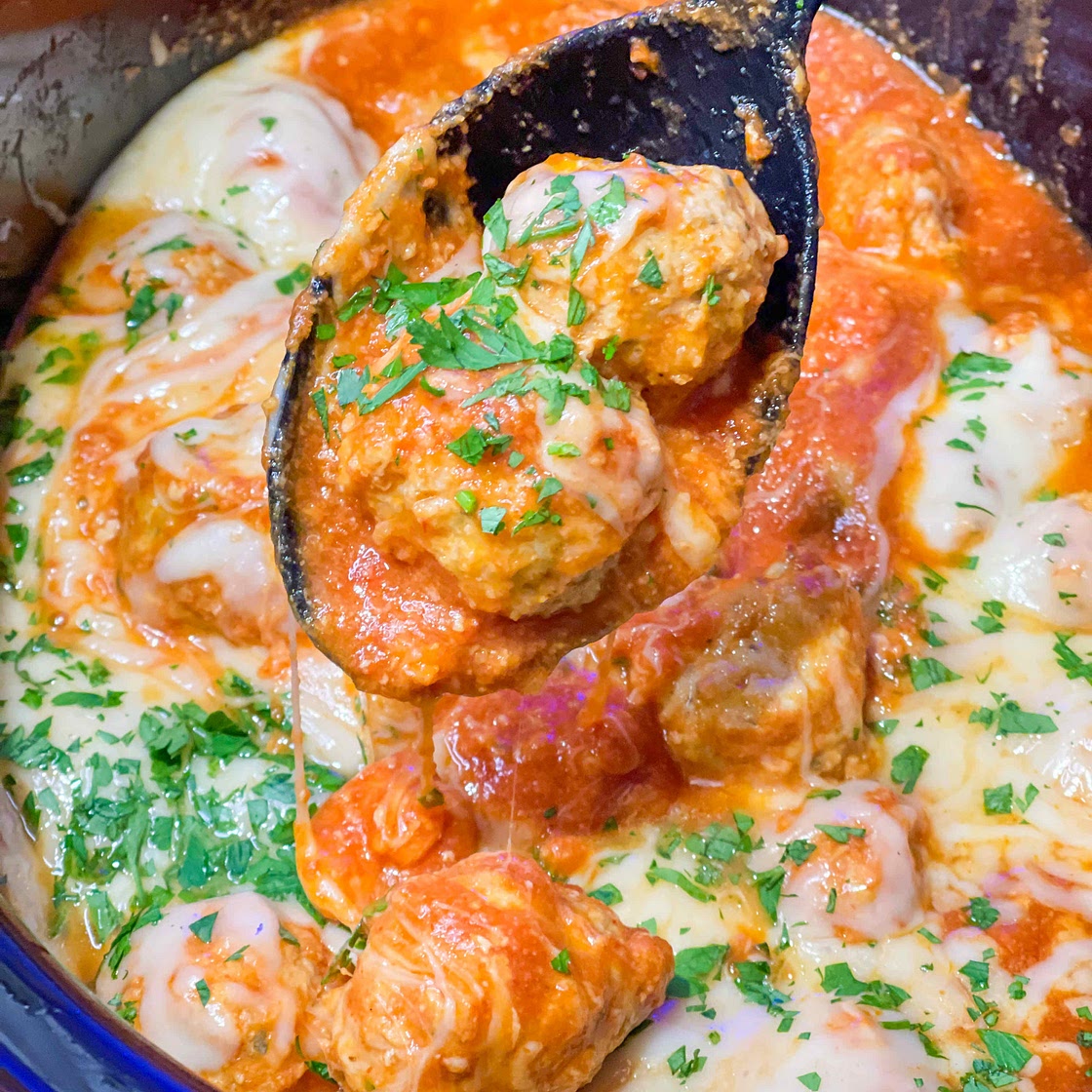 Slow cooker Meatballs in tomato sauce 