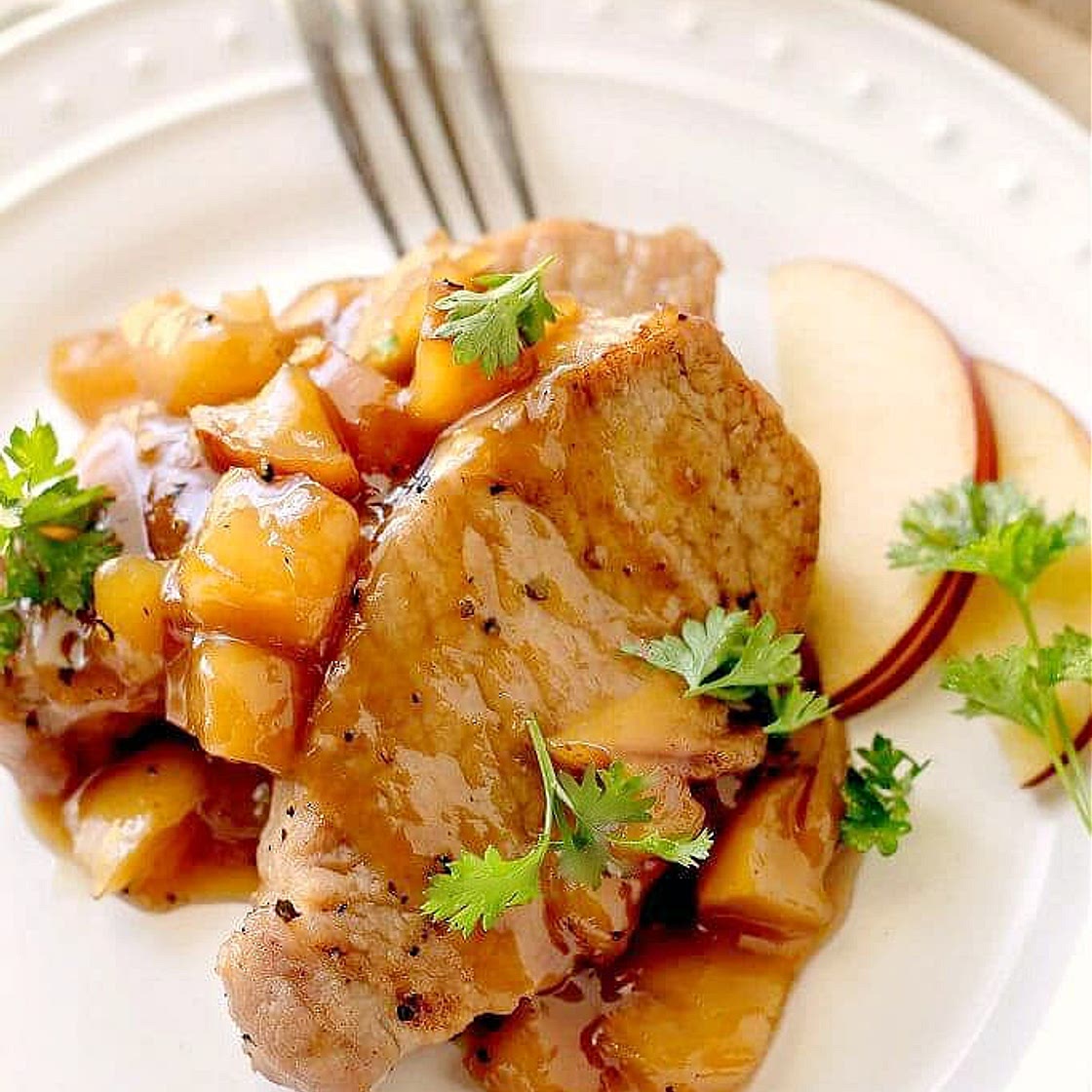 Pork Chops and Apples