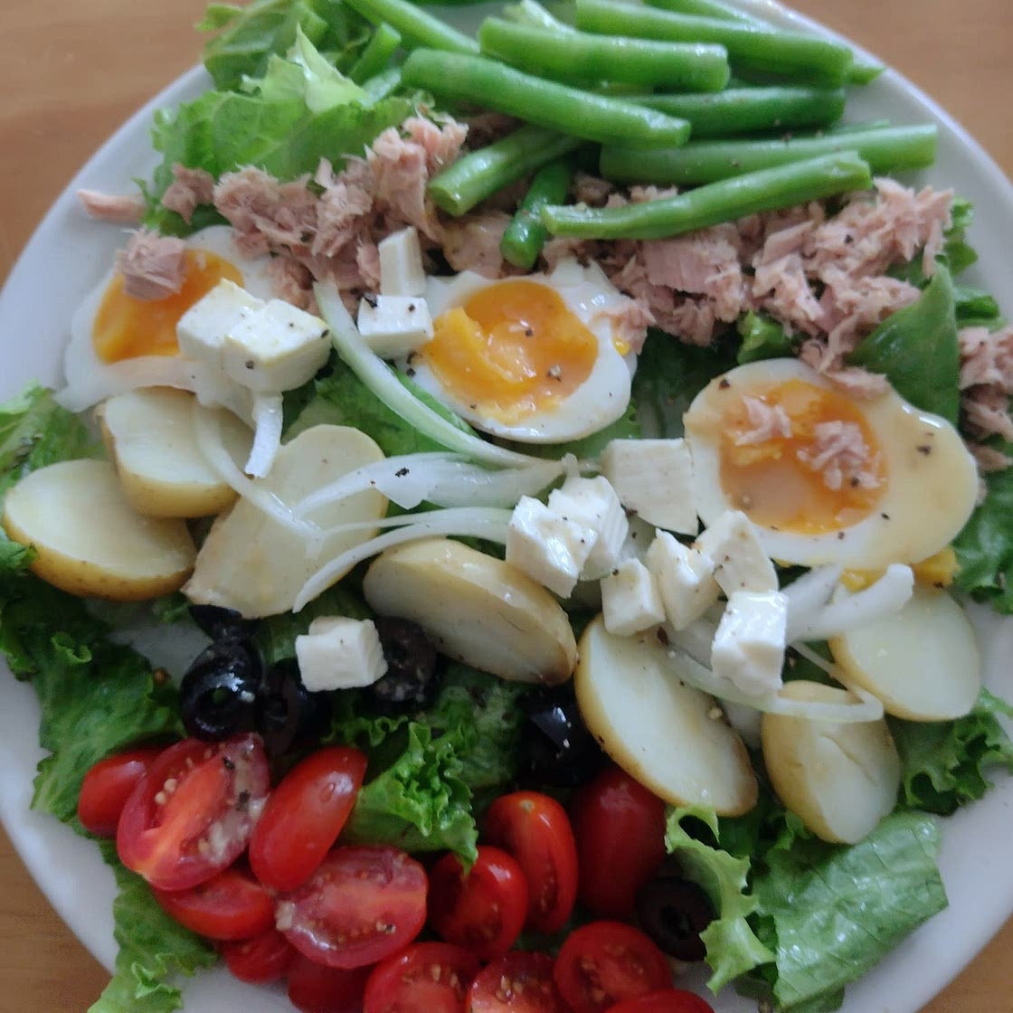 Nicoise Salad with tuna