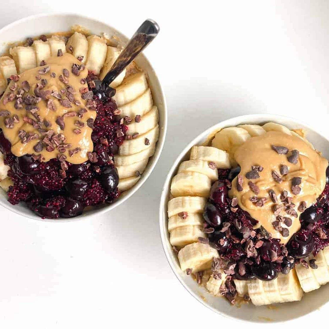 Easy Berry Oats – VEGAN