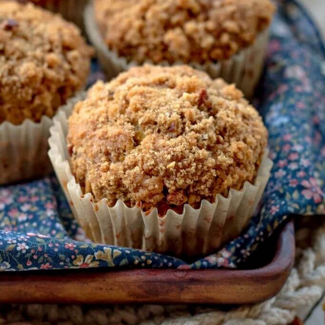 Banana Muffins with Crumb Topping