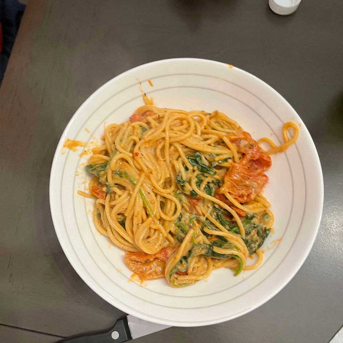 Spicy Tomato and Red Pepper Pasta