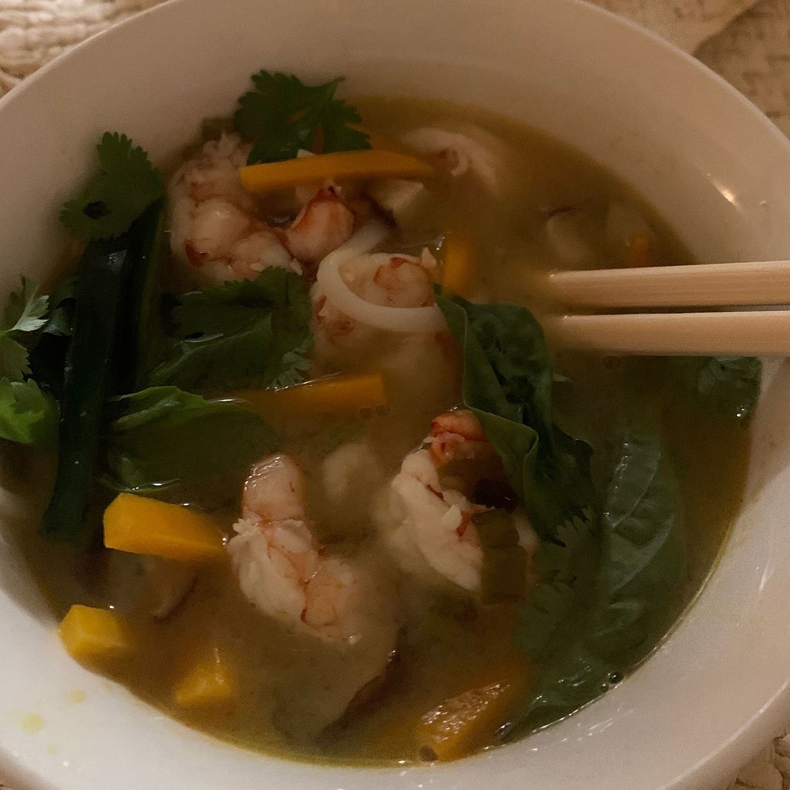 Low-FODMAP Shrimp Noodle Bowl using Slow Cooker; Gluten-free, Dairy-free