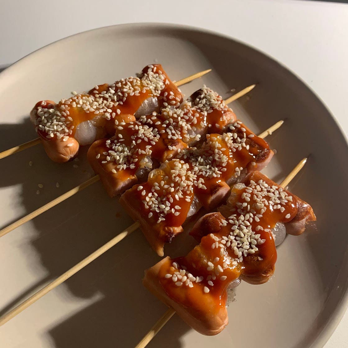 sotteok-sotteok (korean rice cake & sausage skewers)