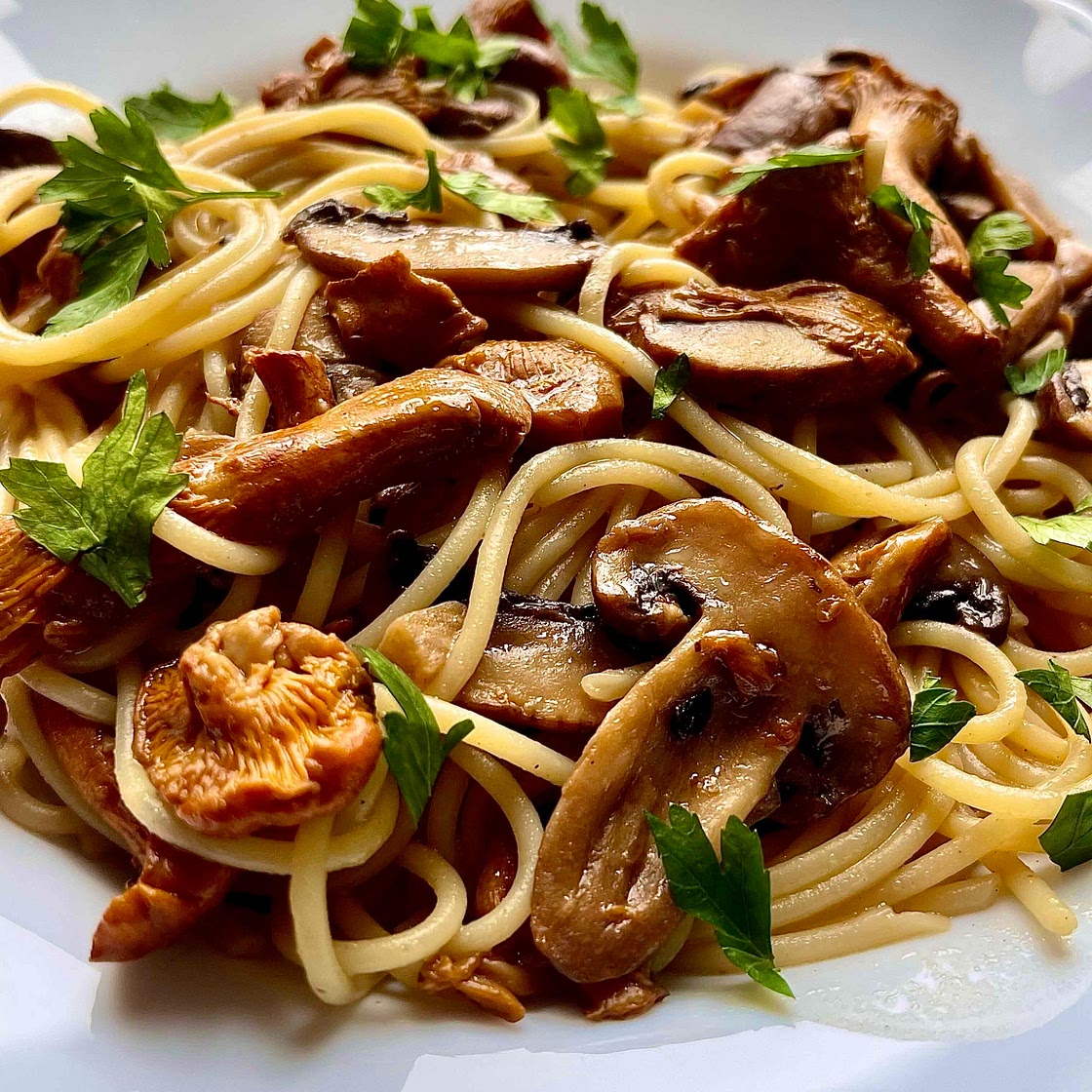 15 Minute Soy Mushroom Spaghetti  