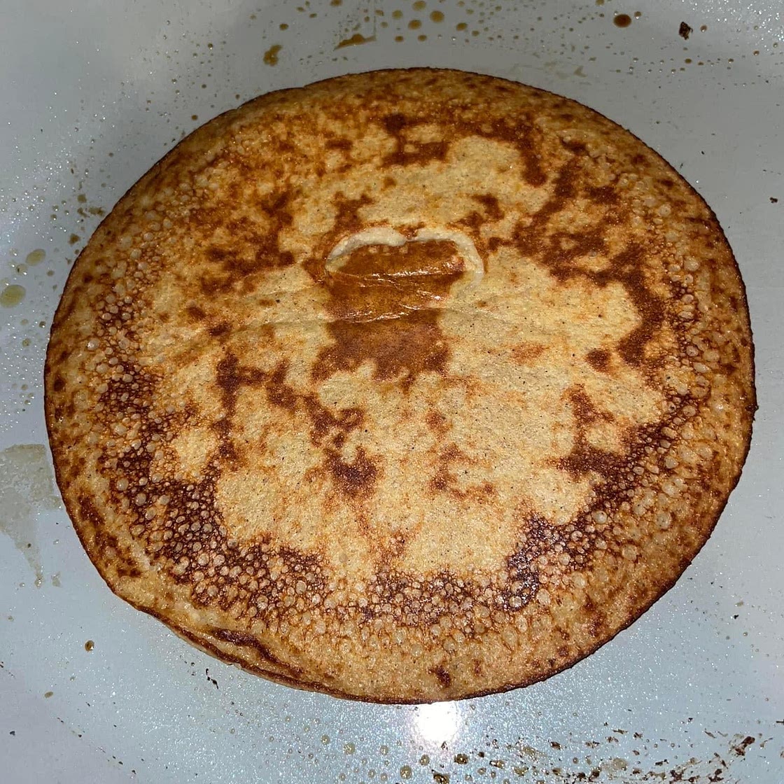 Healthy banana pumpkin spice pancakes 