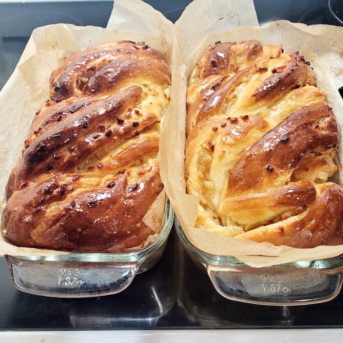 "Green Apple Pie" Babka