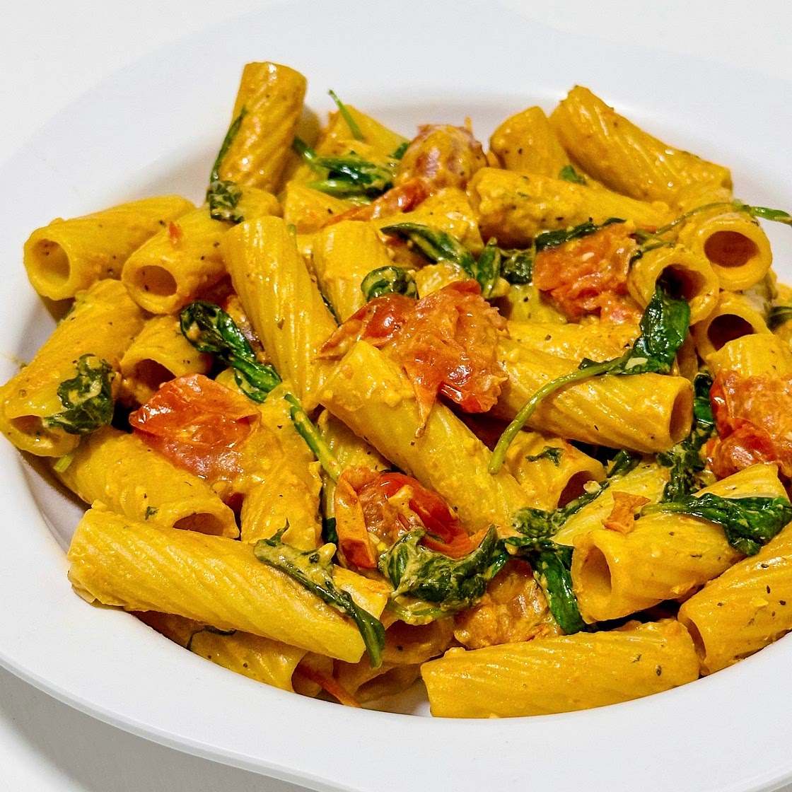 Tortiglioni in Spicy Roasted Red Pepper Hummus