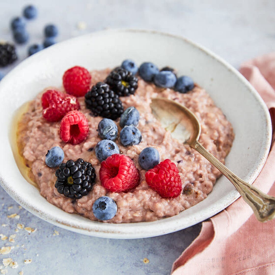 Porridge mit Beeren