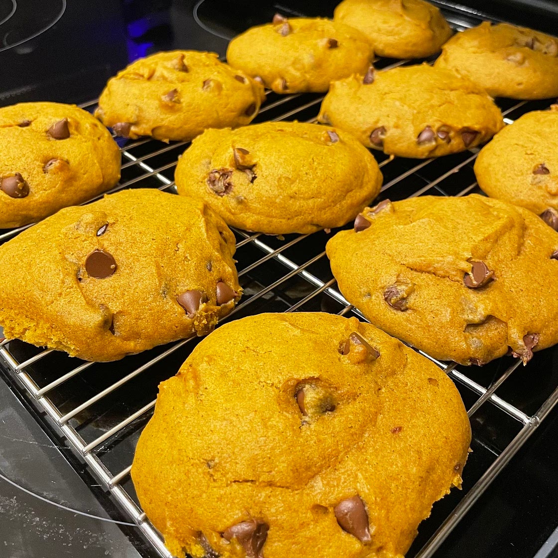 The Best Pumpkin Chocolate Chip Cookies