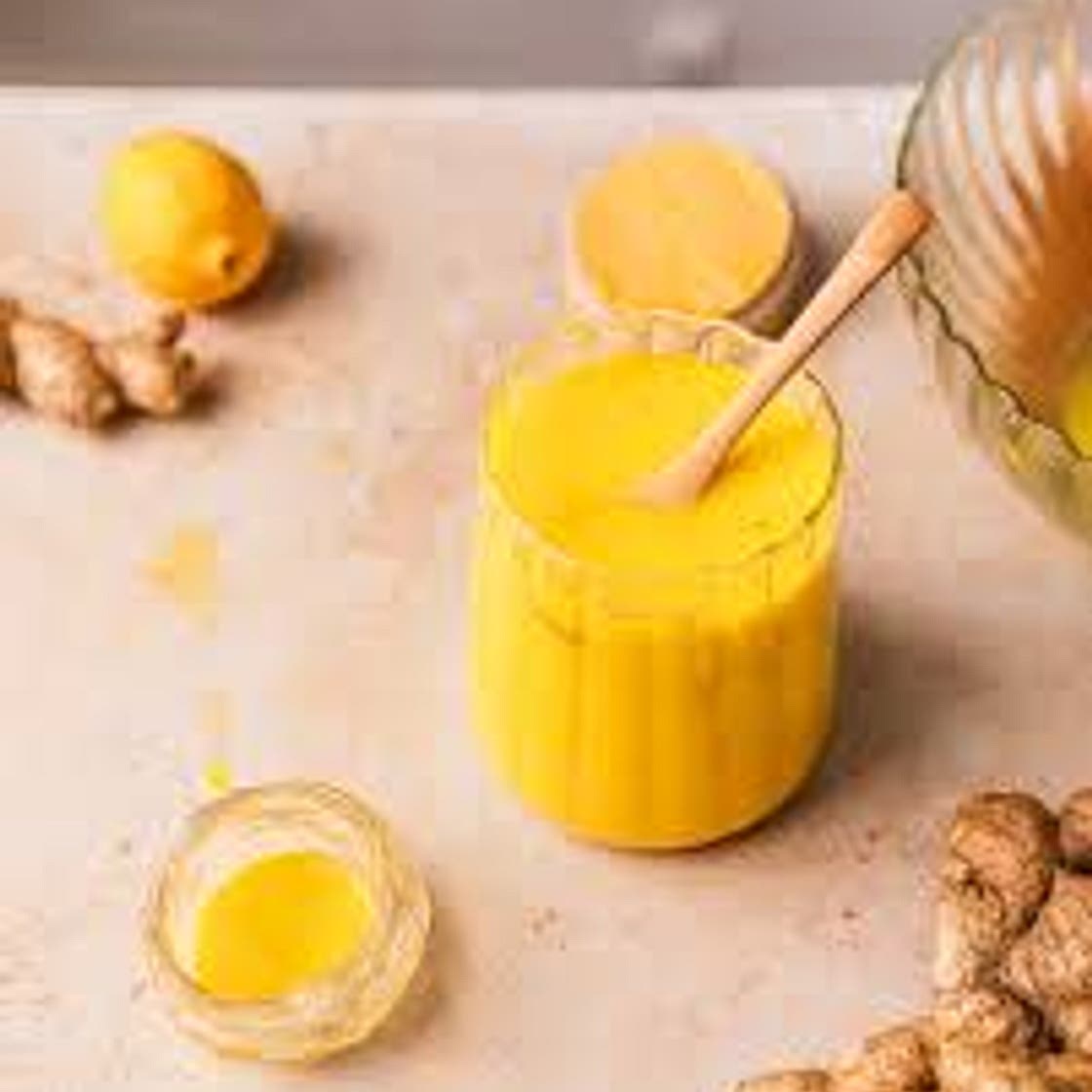 Voici comment faire un shot de gingembre maison pour booster votre immunité