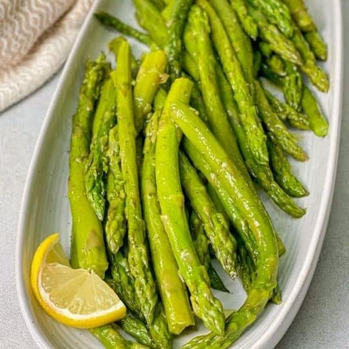 Cooked and Seasoned Boiled Asparagus