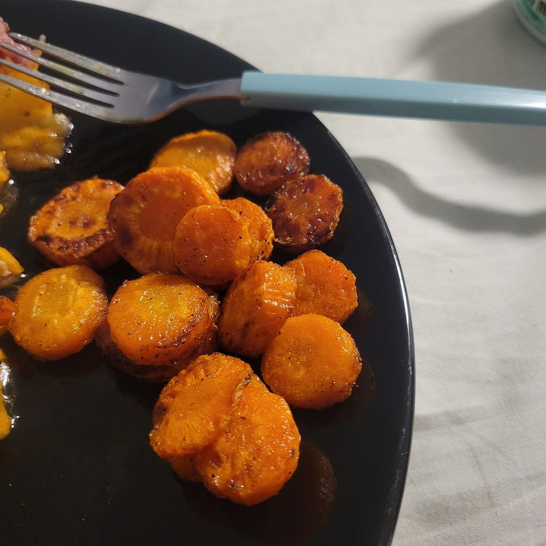 Air Fryer Carrots (easy side dish)