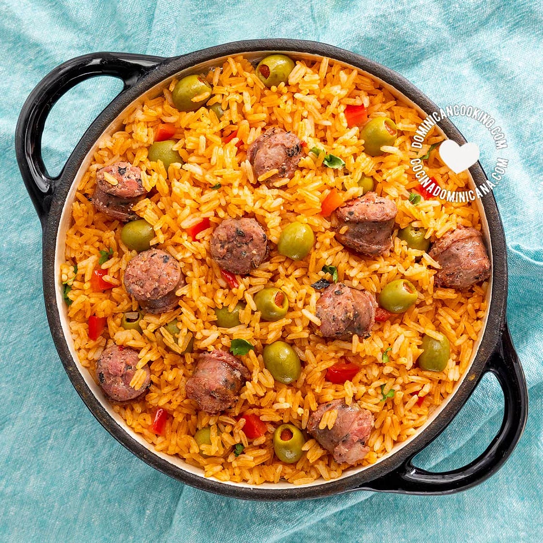 Locrio de Longaniza [Recipe + Video] Rice with Dominican Sausage