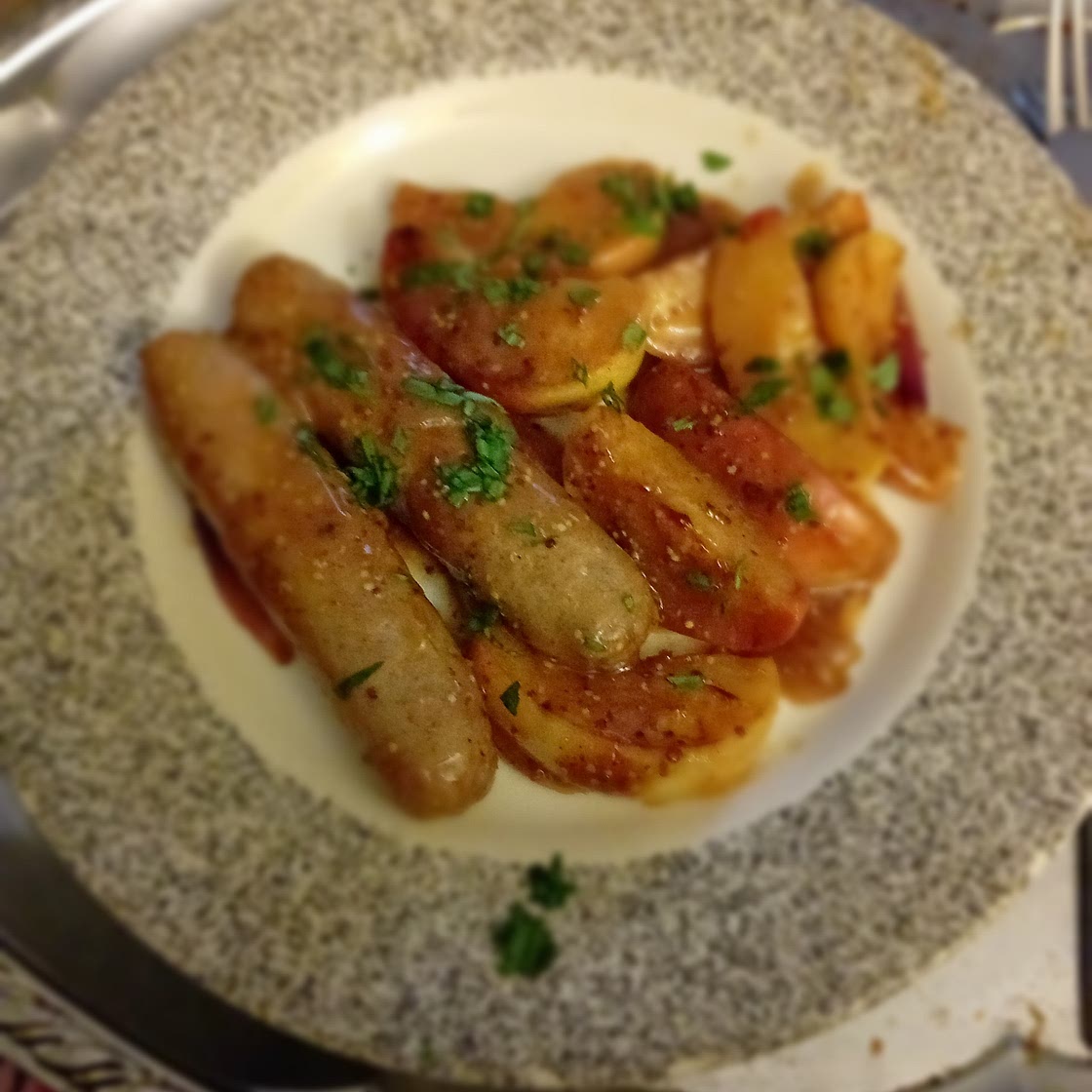 MUSTARDY SKILLET SAUSAGES WITH CIDER & APPLES
