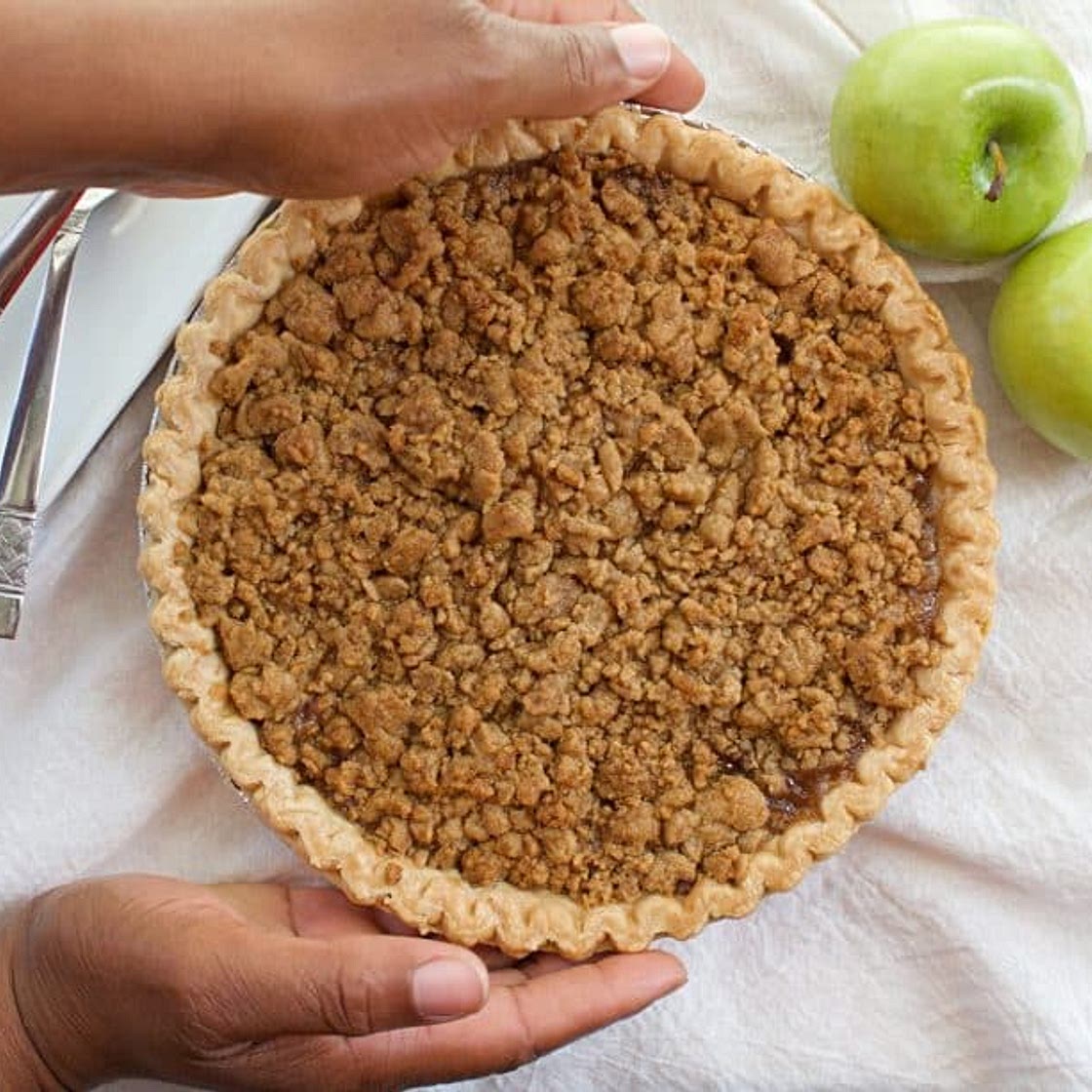 Green Apple Crumble Pie