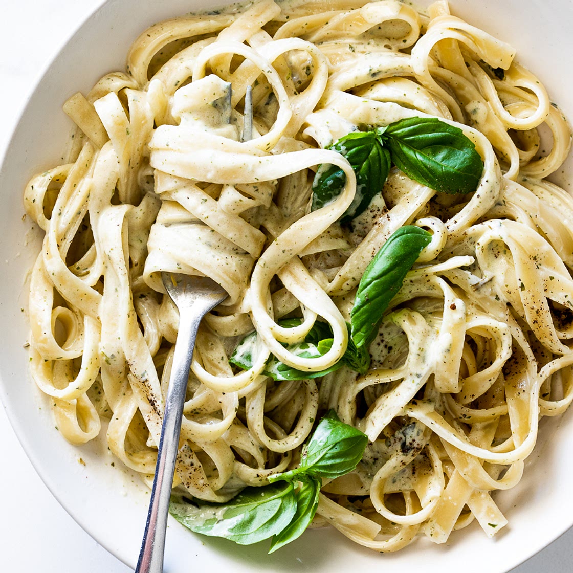 Pasta with basil cream sauce