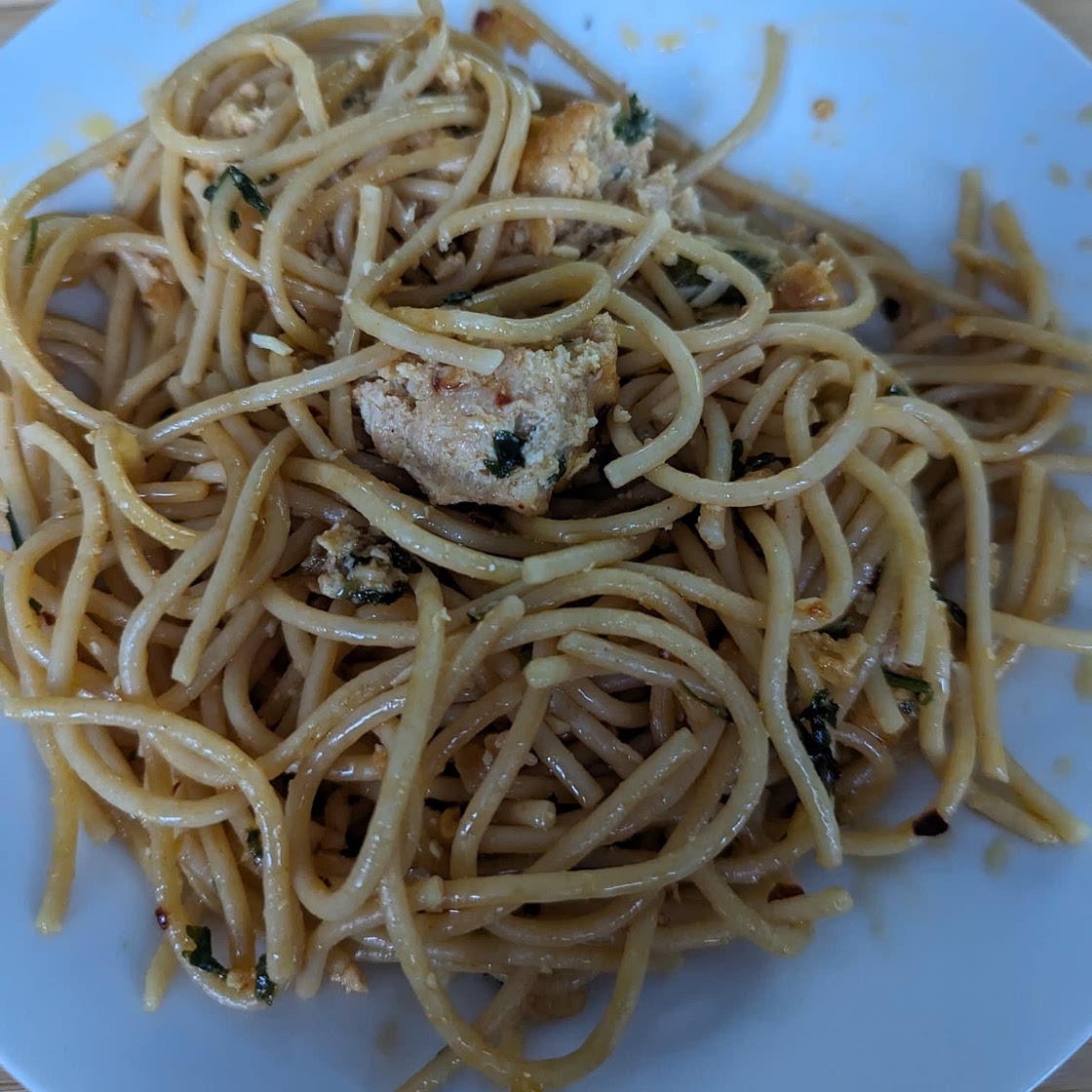 Parmesan Garlic Spaghetti with Chicken Meatballs