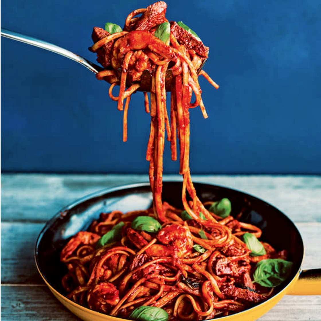 PRAWN, CHORIZO & BASIL LINGUINE