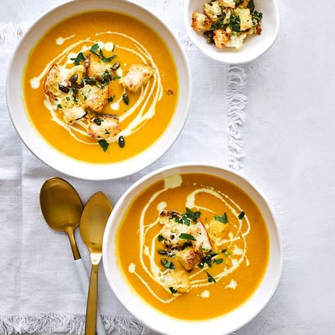 Creamy carrot soup