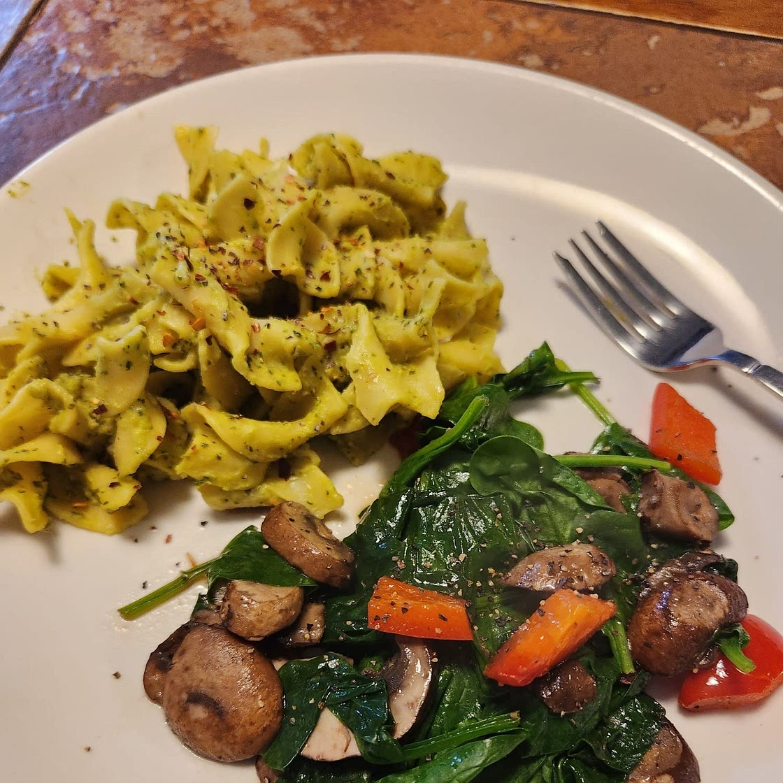Avocado Pesto Pasta