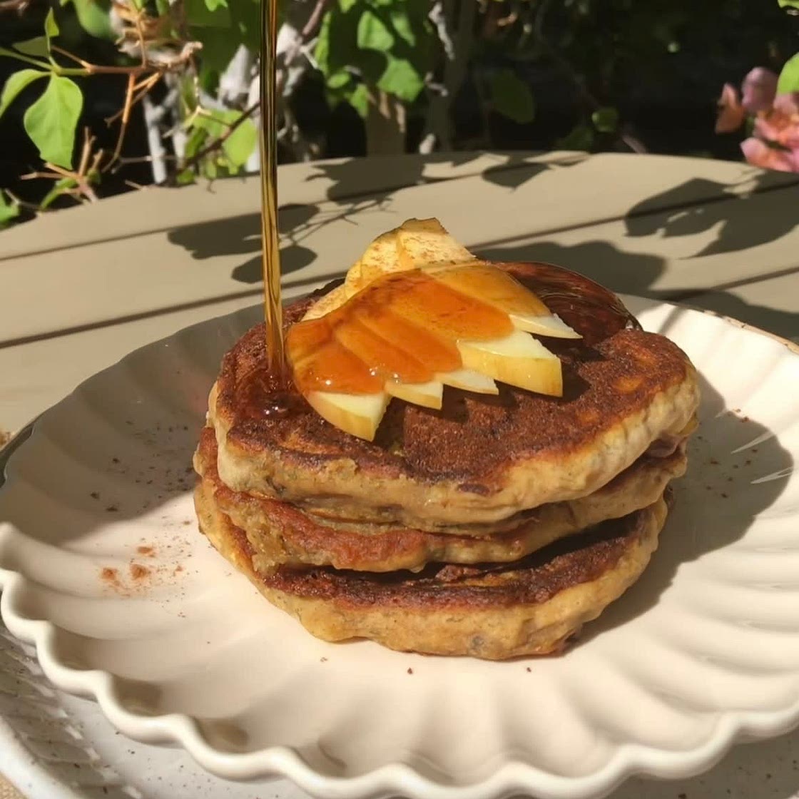 Vegan Pumpkin Spice Pancakes 