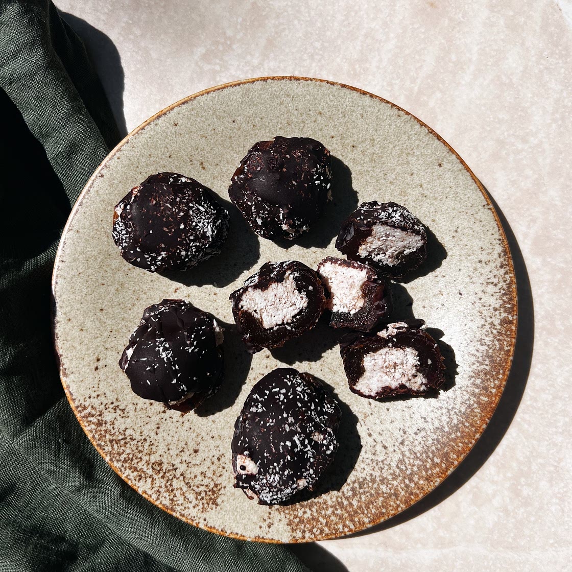 Date Bounty Bites