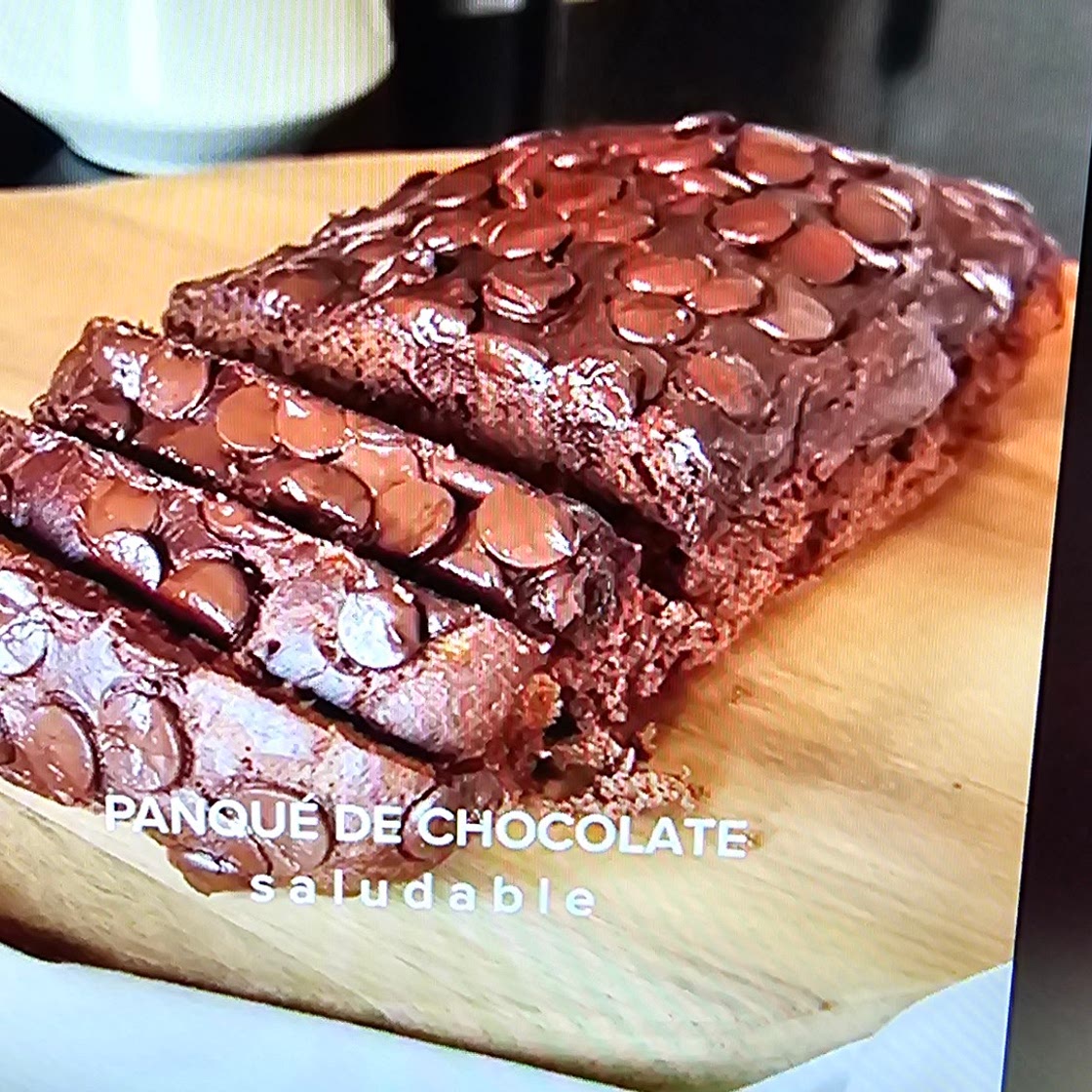 Healthy banana and chocolate cake