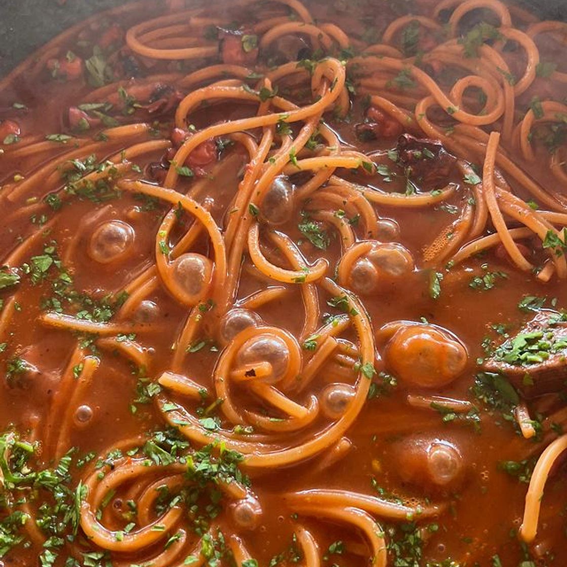 Spaghetti al sugo di polpo ubriaco