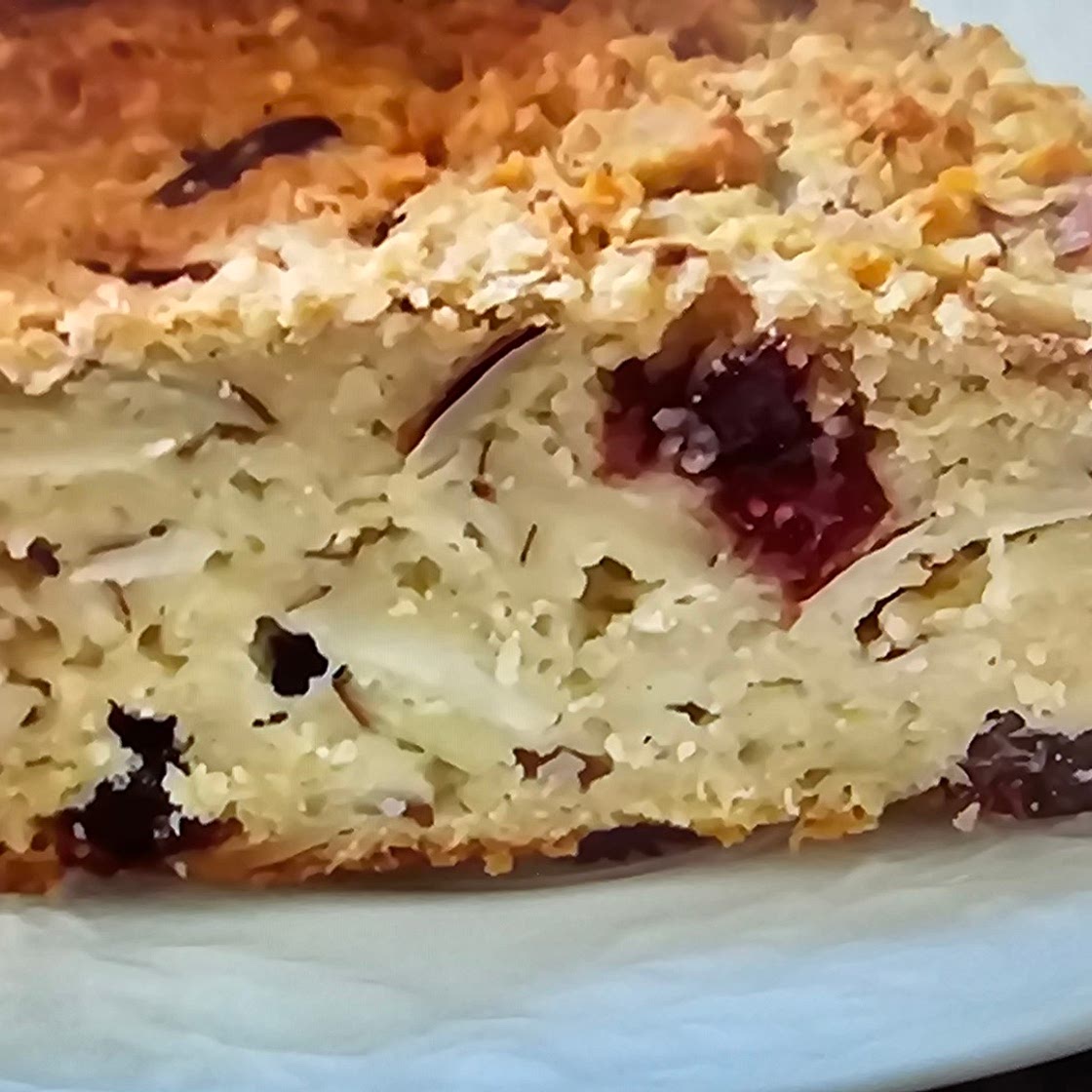 Healthy Oat cake with apple and cranberries